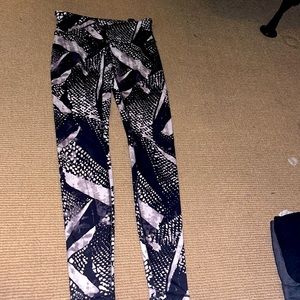 Pair of lulu lemon leggings